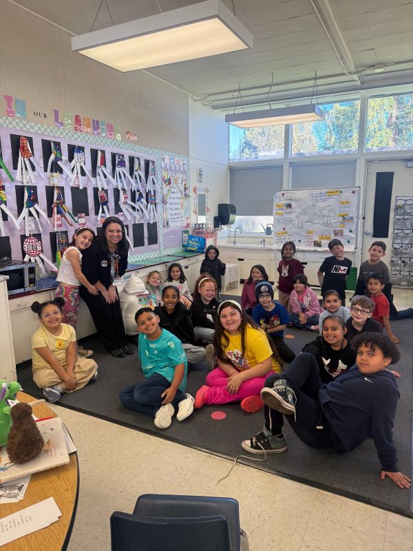 Nancy Pacheco visits Gibson Elementary second grade classroom